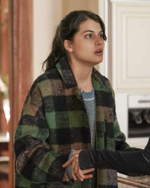 Single Drunk Female 2022 Ally Sheedy Green Plaid Coat