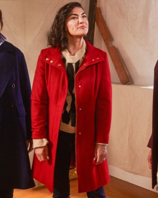 Stella-Designing-Christmas-Jessica-Szohr-Red-Coat