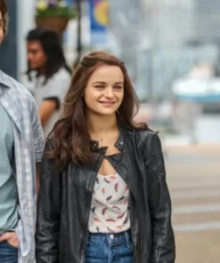 The-Kissing-Booth-2-Elle-Evans-Black-Jacket