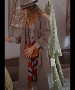 And-Just-Like-That-Sarah-Jessica-Parker-Grey-Coat-560x700-1