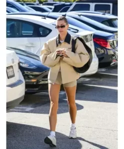 Hailey-Bieber-Oversized-Utility-Jacket-1