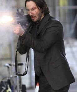 John-Wick-Keanu-Reeves-Suit