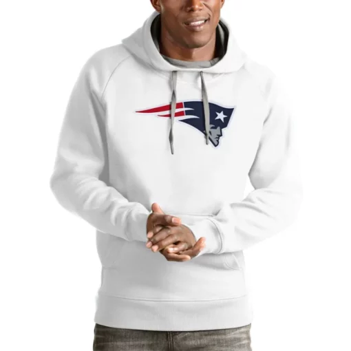 White-New-England-Patriots-Pullover-Hoodie-510x510