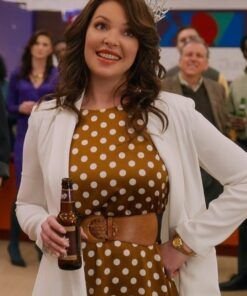 Firefly Lane Season 2 Tully Hart White Coat