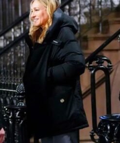 Carrie-Bradshaw-And-Just-Like-That-Sarah-Jessica-Parker-Black-Jacket-539x700