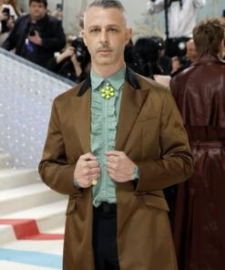 Jeremy Strong Met Gala 2023 Brown Coat