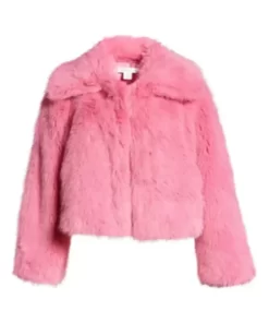 Ted-Lasso-S03-Juno-Temple-Pink-Fur-Coat