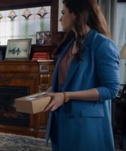 Vivi-Film-Make-Me-A-Match-Eva-Bourne-Blue-Blazer-539x700