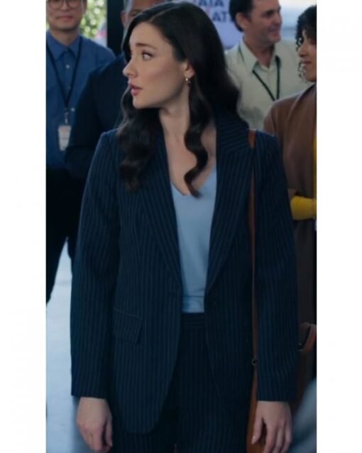 Vivi-Film-Make-Me-A-Match-Eva-Bourne-Striped-Suit-560x700