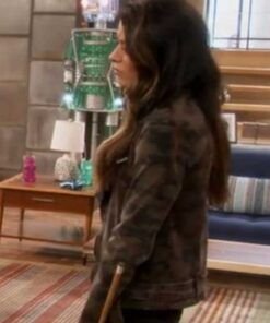 iCarly-Miranda-Cosgrove-Jacket-539x700