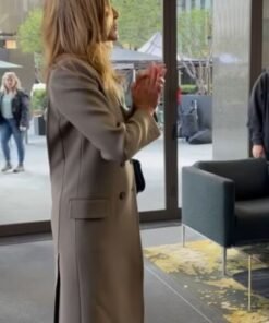 the morning show s03 jennifer aniston coat