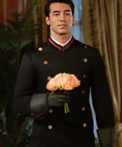 3 bed, 2 bath, 1 ghost 2023 thomas darya black coat