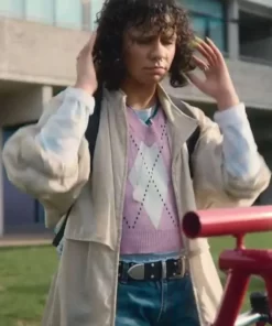 Roman Sex Education Final Season White Jacket