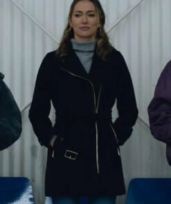 Shoresy S02 Tasya Teles Black Coat
