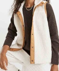 Tv-series Unsellable Houses S04 Lyndsay Lamb Sherpa Vest