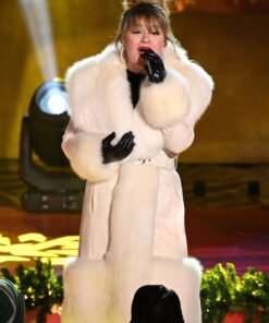 Kelly Clarkson Rockefeller Center Christmas Tree Coat 2023