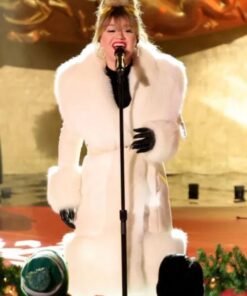 Kelly Clarkson Rockefeller Center Coat