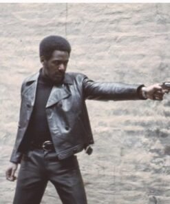 Product Specification Real leather Inside viscose lining Lapel collar Button closure Belted hemline Black color