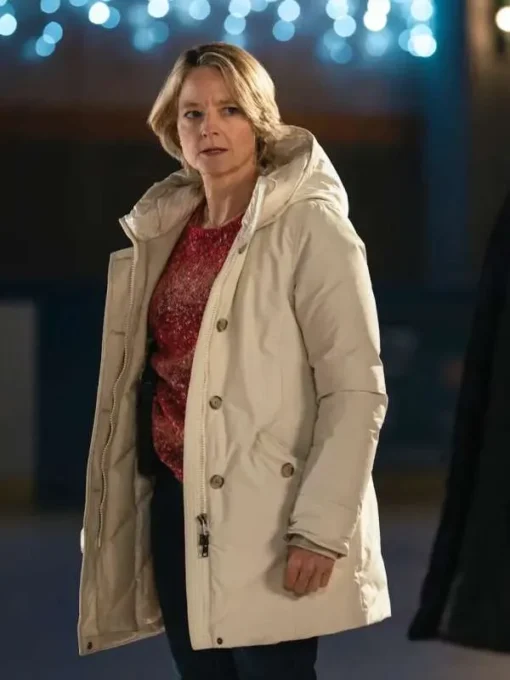 Liz Danvers True Detective S04 White Jacket