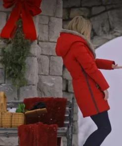 Midnight and the Magnolia Maggie Quinn Red Coat