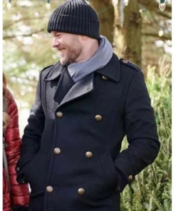 Aaron Ashmore Coat
