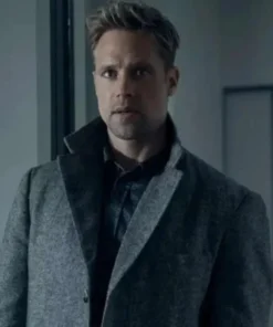 Reacher S02 David O'Donnell Gray Coat