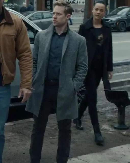 Reacher S02 David O'Donnell Gray Coat