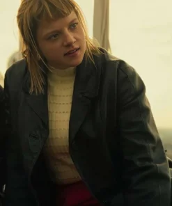 Kleo S02 Jella Haase Black Coat