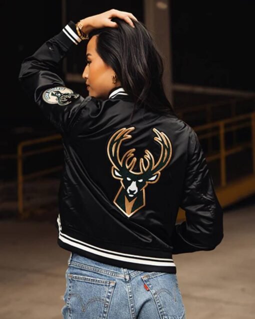 Pro Standard Retro Classic Milwaukee Bucks Satin Jacket