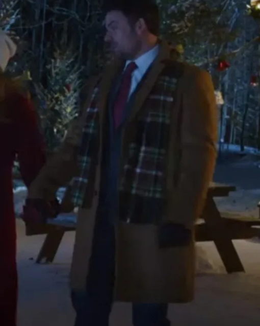 Jesse Hutch Christmas Under The Northern Lights Brown Coat