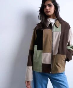 https://universaljacket.com/shop/get-organized-with-the-home-edit-2-clea-shearer-blazer/